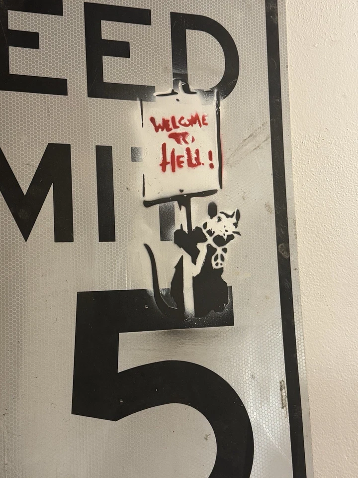 Very Rare Banksy Original spray stencil  Street Sign Painting 2007 - Image 3 of 4