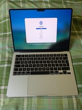 Apple MacBook Air 13 M4 256GB 16GB 2025 Pristine unmarked condition