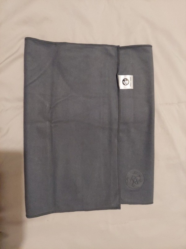 Manduka eQua Yoga Hand Towel Gray Microfiber 26.5x16" Sweat Activated 