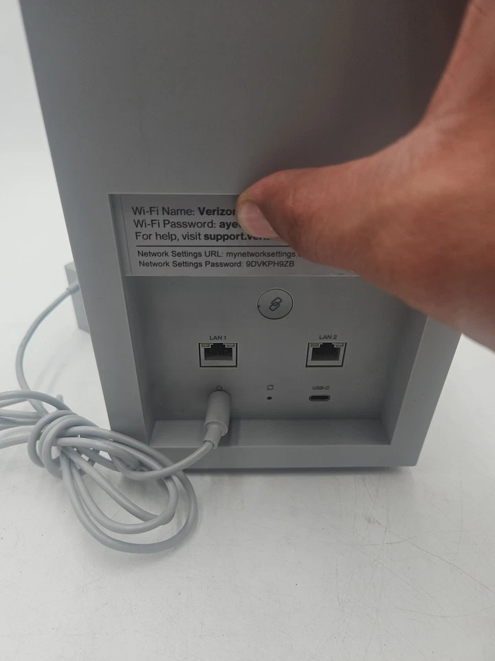 Verizon Business Internet Gateway ASK-NCM1100E Used includes POWER CORD  - Image 4 of 4