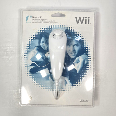 Genuine Nintendo Wii Nunchuk Controller White OEM RVL-004 NEW Factory Sealed