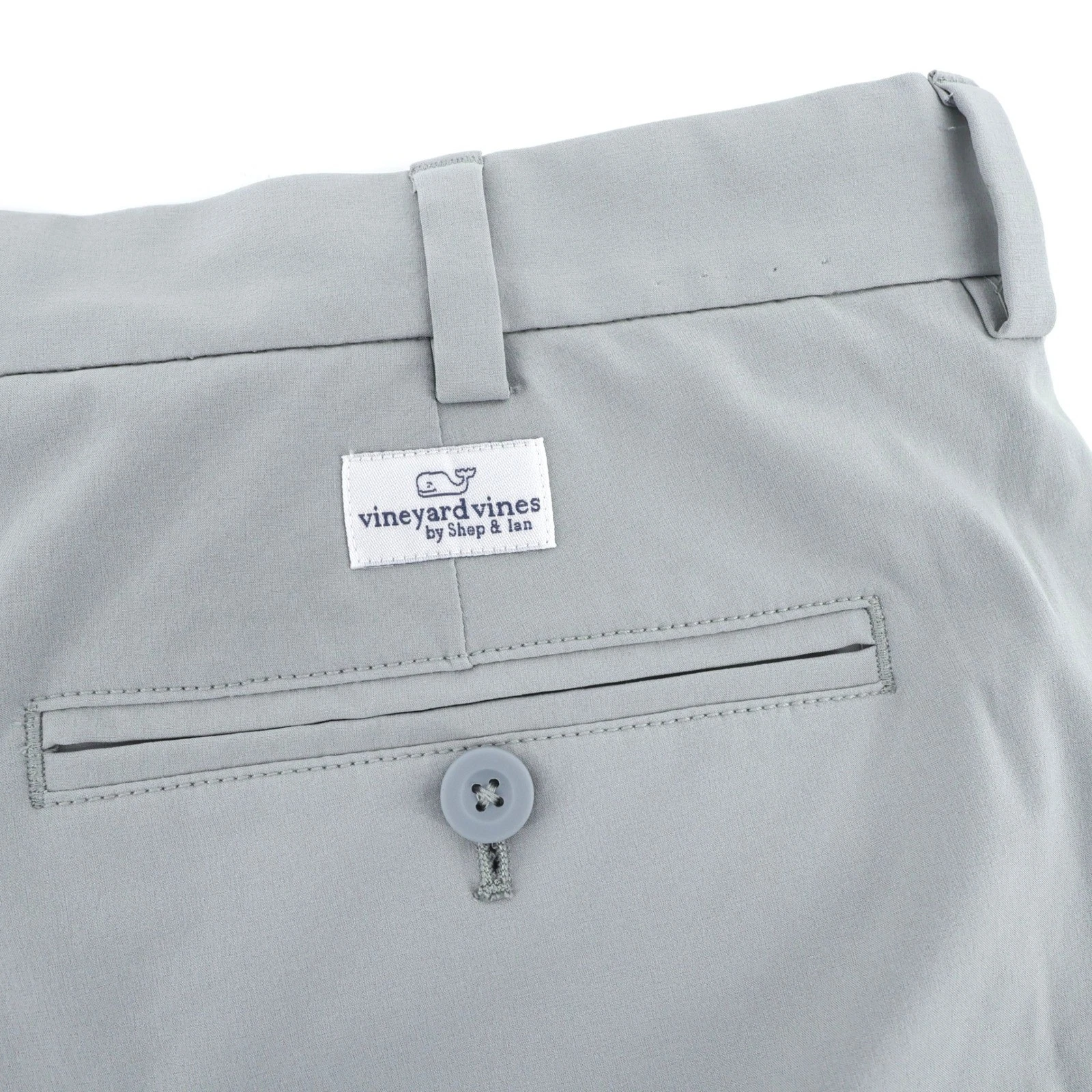 Vineyard Vines Performance Mens Gray Golf Shorts Size 40 Stretch Flat Front 8 in