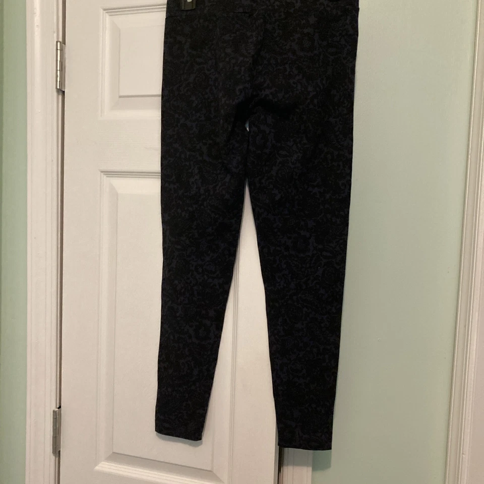 Matty M High Waist Pull On Skinny Leggings Black Floral Size XS Made In USA - Image 4 of 4