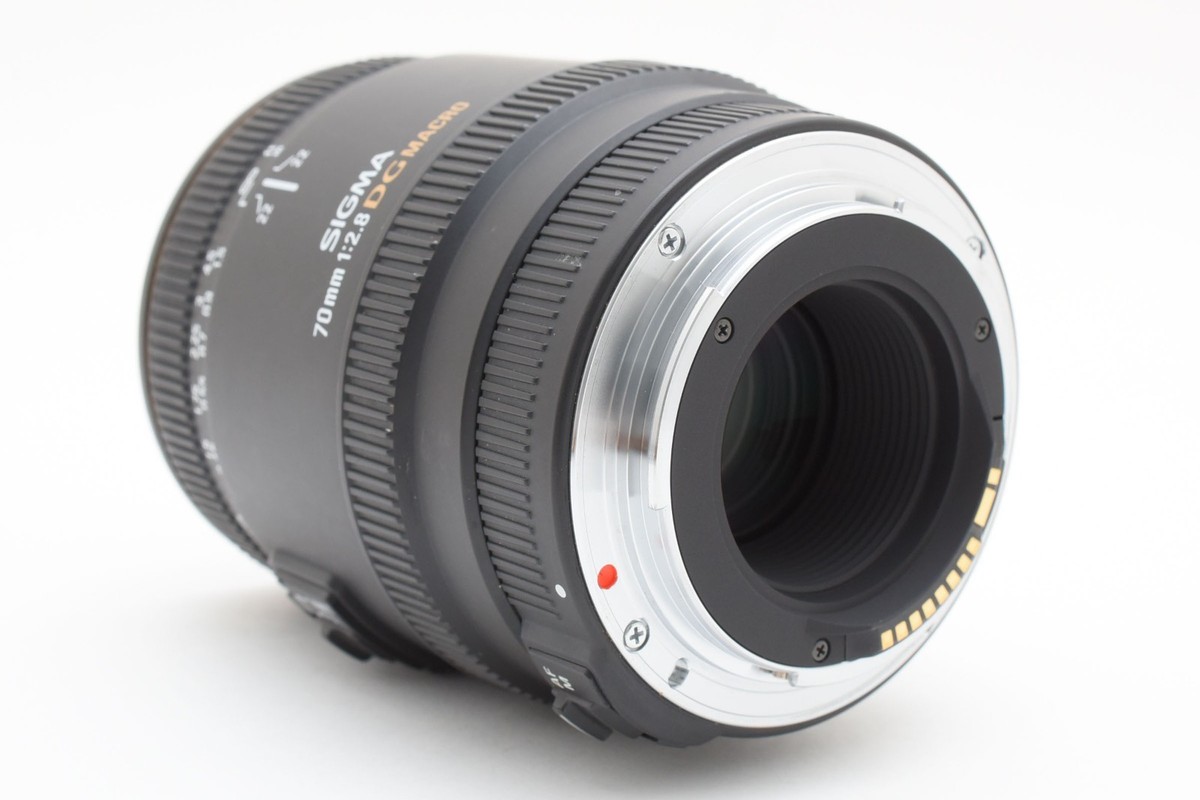 新品未使用　SIGMA 70mm F2.8 DG MACRO EF Amazon.com : 70mm F2.8 Art DG Macro : Electronics