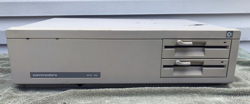 Commodore Model PC-10 XT (IBM CLONE) COMPUTER w/NEC D8080D 5 MHZ-PARTS/REPAIR