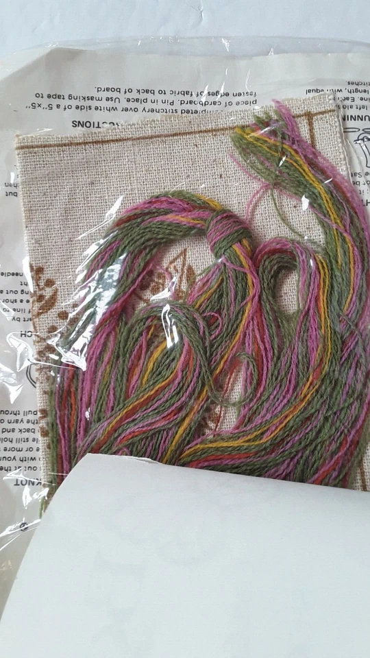 4 kits de bordado de flores creaciones artesanales Better Homes & Gardens de colección Bluebell Rat Foto 4 de 4