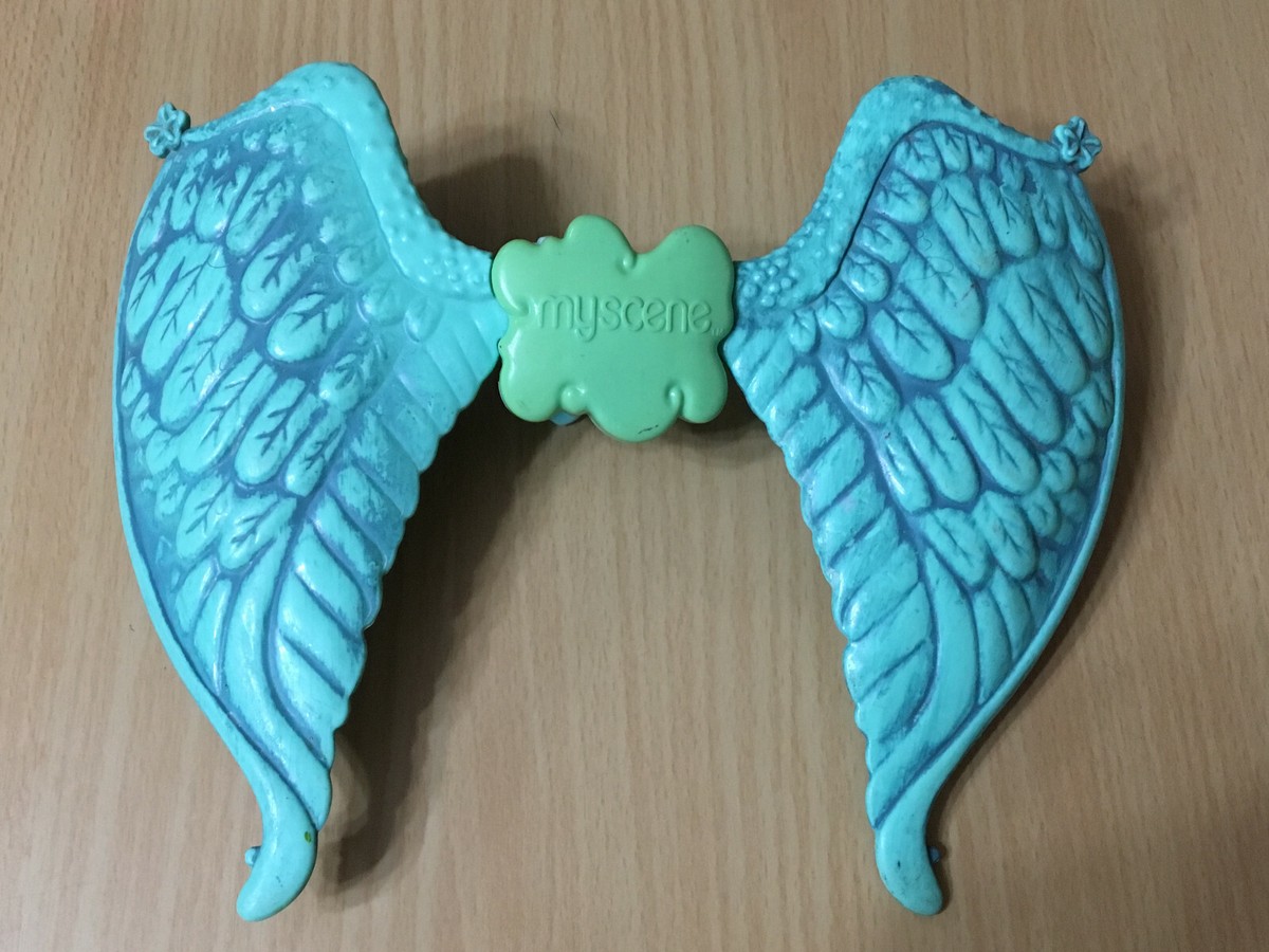 Barbie My Scene Perfume Party Nia Doll's Green Wings Accessory