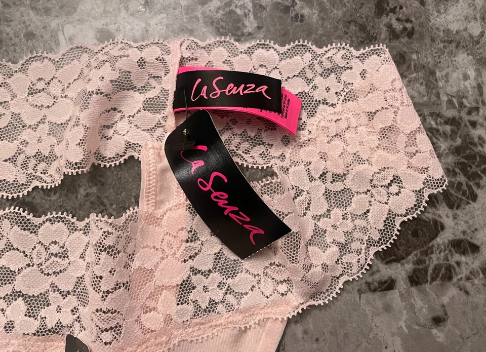 NWT LA SENZA SMALL LIGHT PINK COTTON BLEND FLORAL LACE BAND THONG PANTIES - Image 2 of 3
