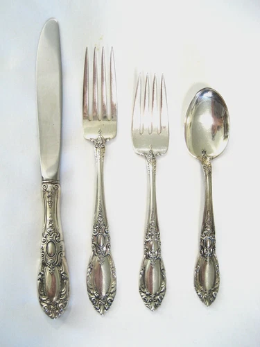 King Richard by Towle Sterling Silver Vintage FOUR-PLACE Place Setting