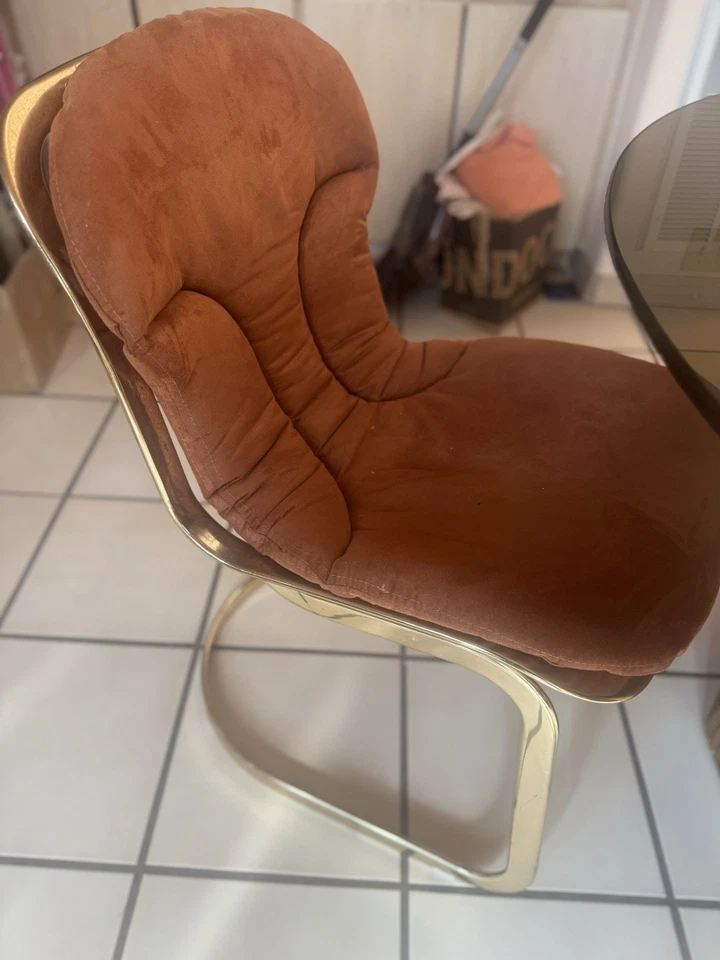 Mesa de comedor de cristal con 4 sillas Foto 3 de 4