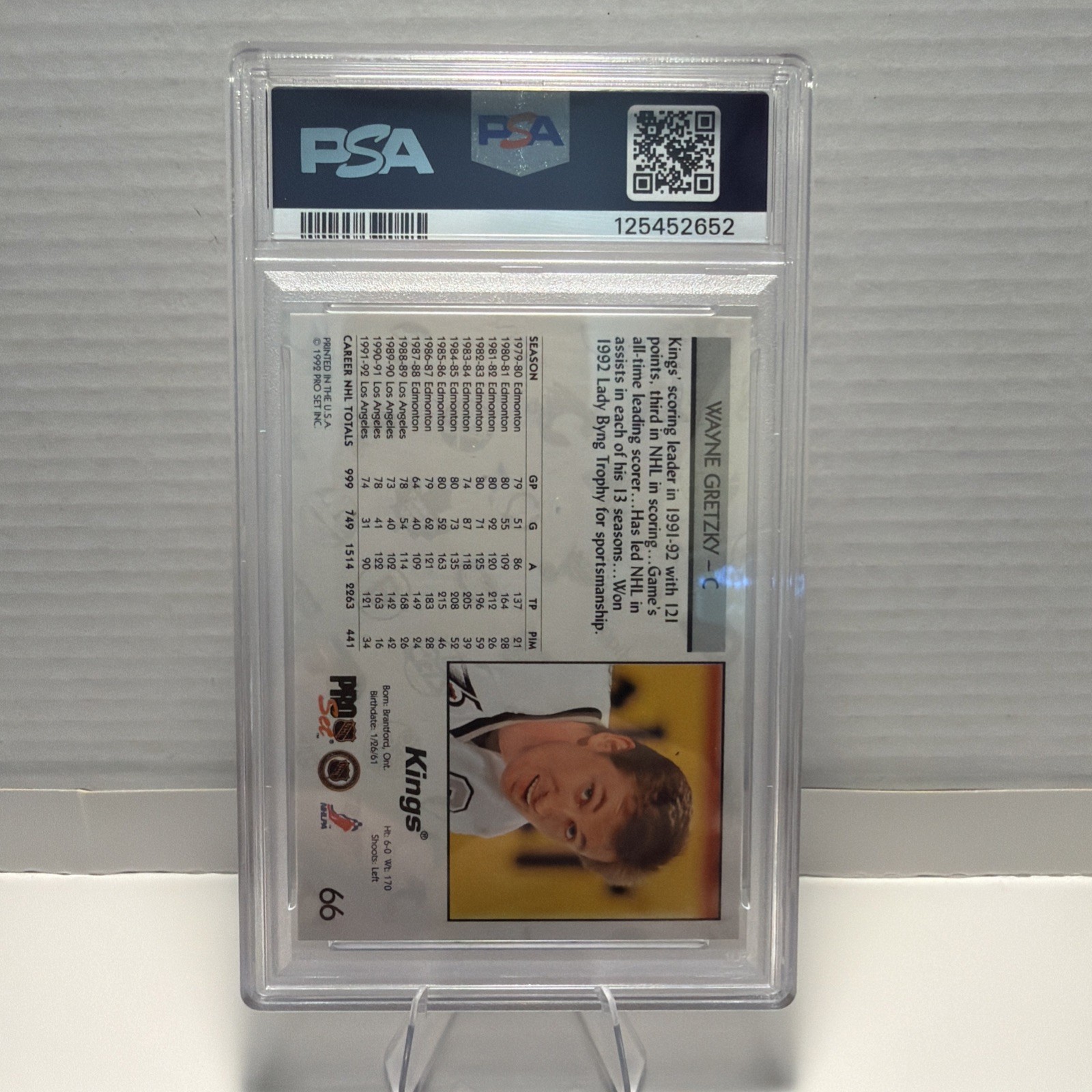 1992-93 Pro Set Wayne Gretzky #66 PSA 9 MINT HOF e0h view 2