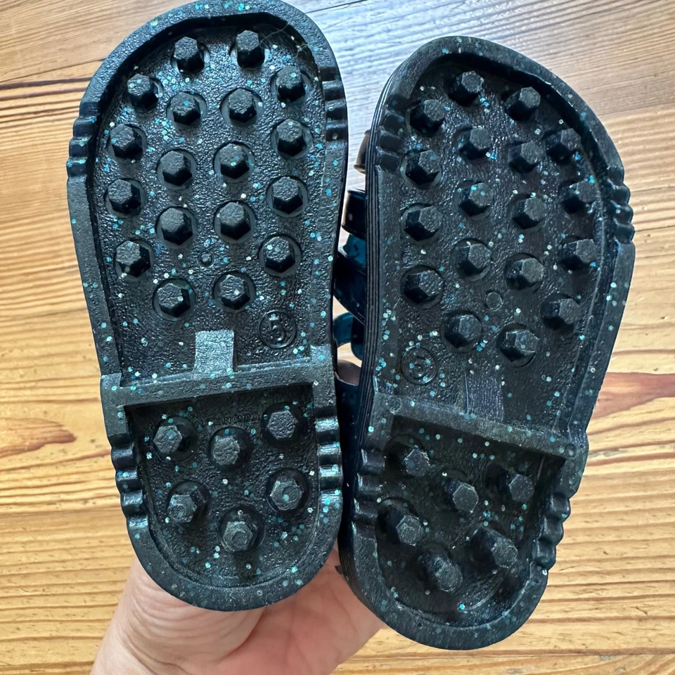 Новые без ценников темно-синие блестящие босоножки Gap Sparker Bucket Jelly РАЗМЕР 5 - Изображение 4 из 4