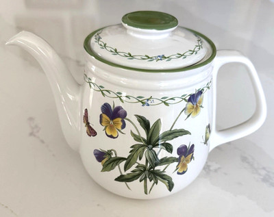 VTG Studio Nova Garden Bloom Floral Teapot & Lid Y2372 Butterflies Retired EUC
