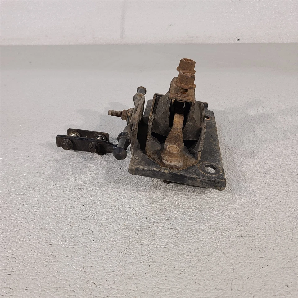 94-95 Mustang GT SUSPENSIÓN TRANSMISIÓN ESCAPE MONTAJE MANUAL AA7357 Foto 3 de 4