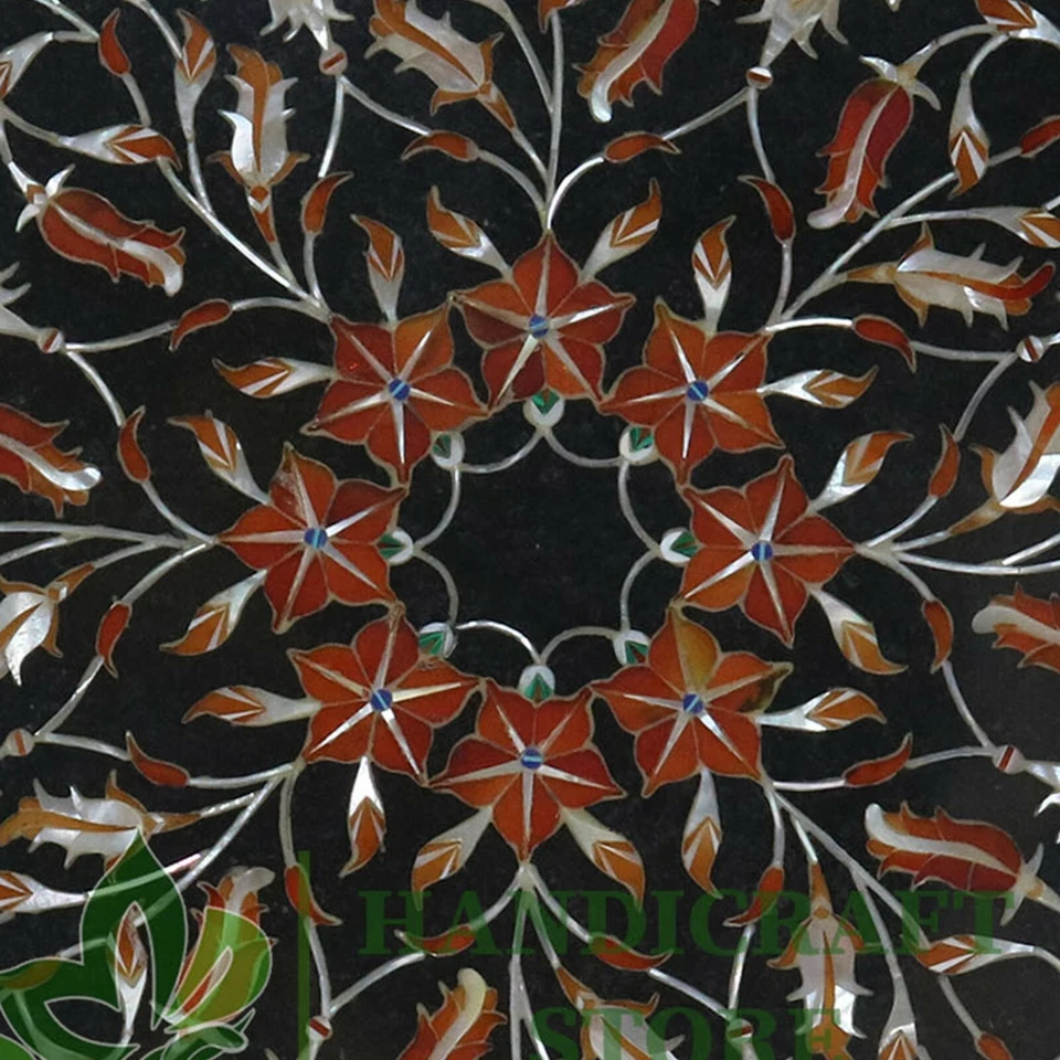 Mesa con incrustaciones de mármol negro con incrustaciones de piedra semipreciosa para mesa auxiliar Foto 4 de 4