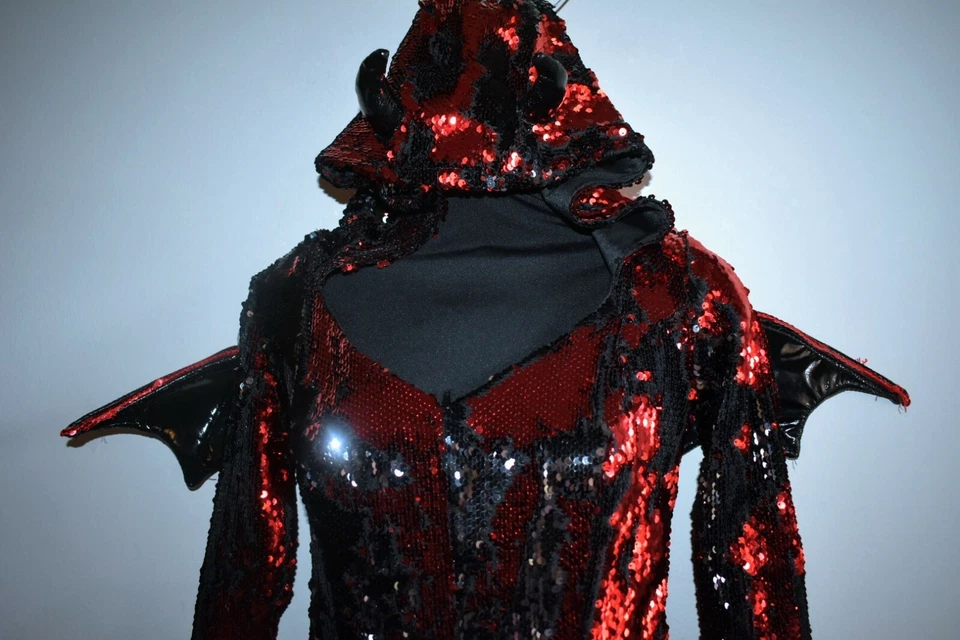 SexyShe Devil bodysuit costume w/hood and tail, size xs - Image 2 of 4