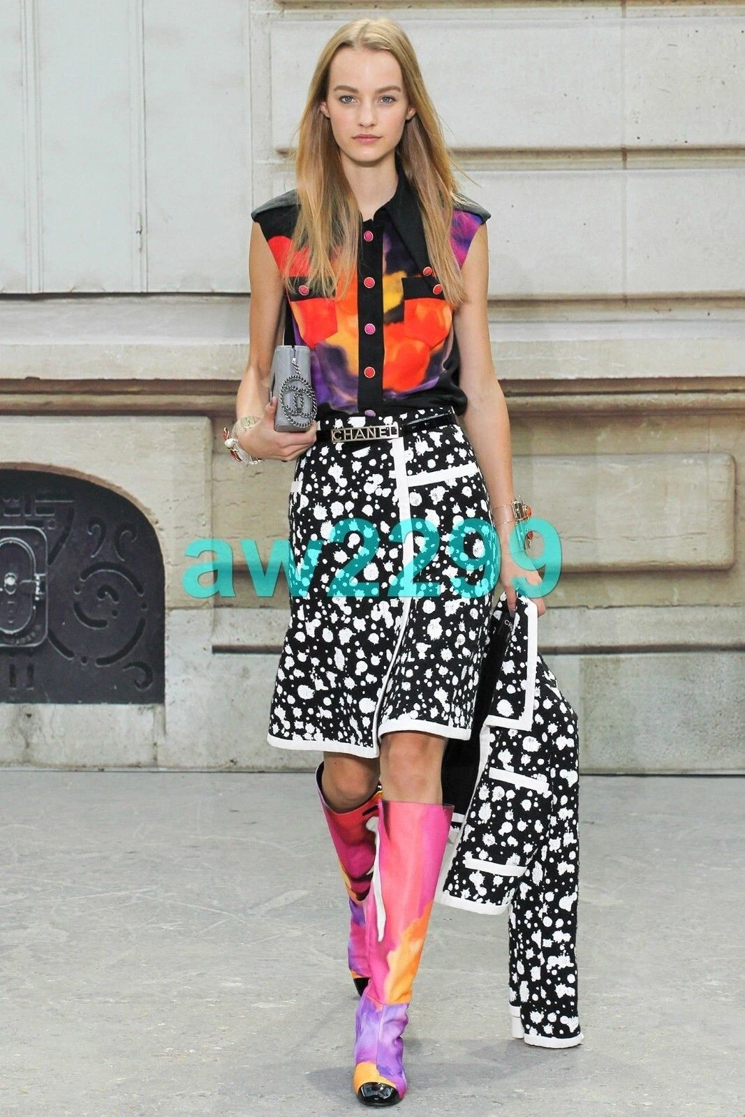 GIACCA CHANEL $6200 NUOVA CON ETICHETTE PRIMAVERA 2015 VERNICIATA TWEED PASSERELLA CAPPOTTO 38 CC LOGO NUOVO