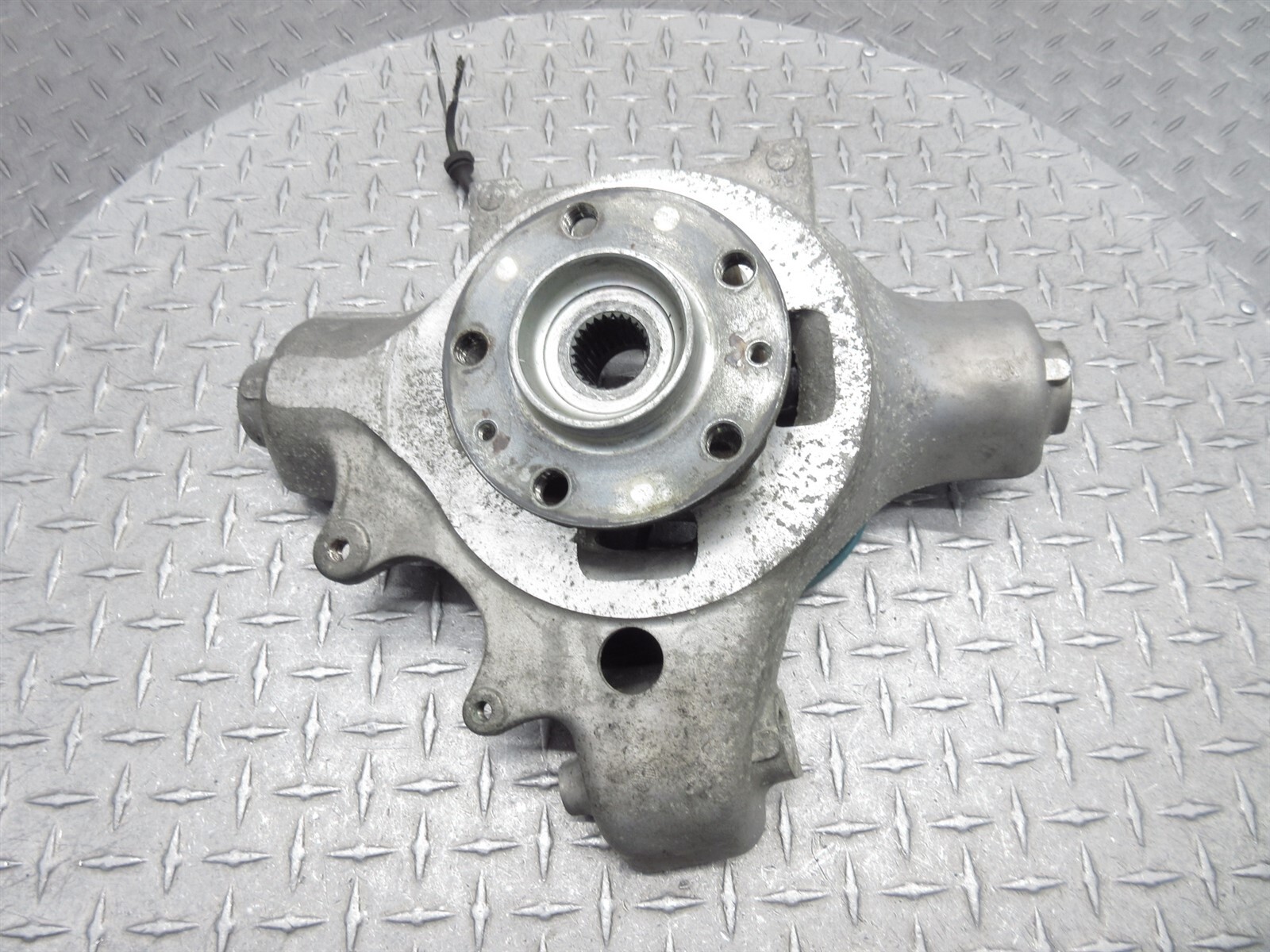 2008 Ferrari F430 Spider 2179331 Rear LH Left Driver Side Spindle Knuckle Hub