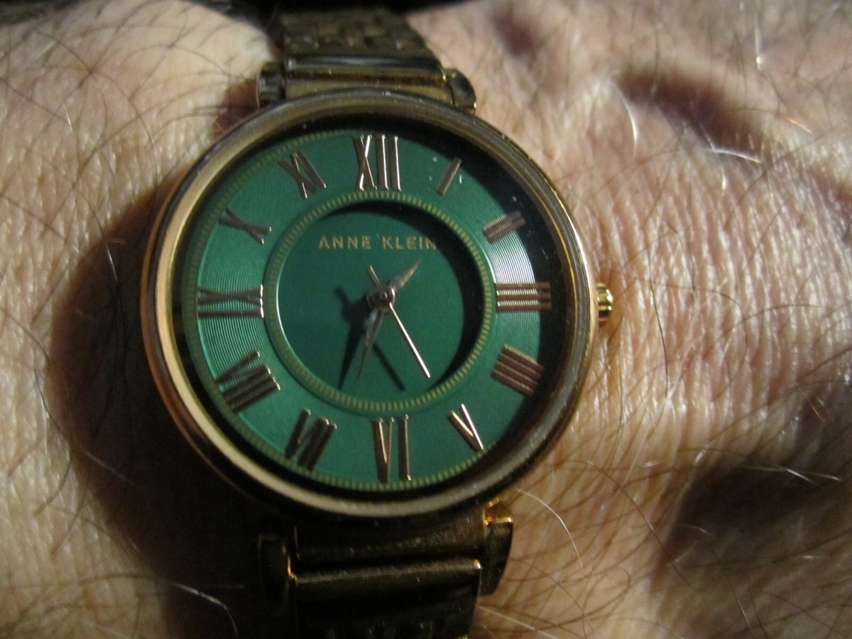 Anne Klein AK2238G New Battery Ladies Watch Green Dial‎ 24MM 6.25\