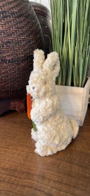 Easter Bunny with Carrot