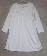 Women's Earth Angels Size M Light Green Nightgown Long Sleeve Buttons, Lace BN