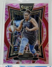 2025 Panini Select WNBA Brionna Jones #18 Pink Camo Prizm /175 Dream