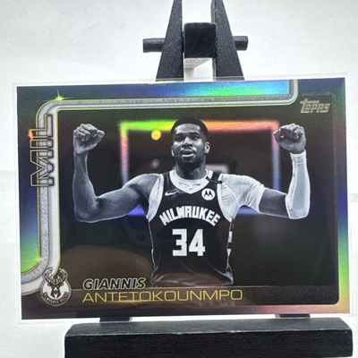 #ad 2025 26 Topps Black Friday Parallel Target Exclusive Giannis Antetokounmpo #54 $2.25