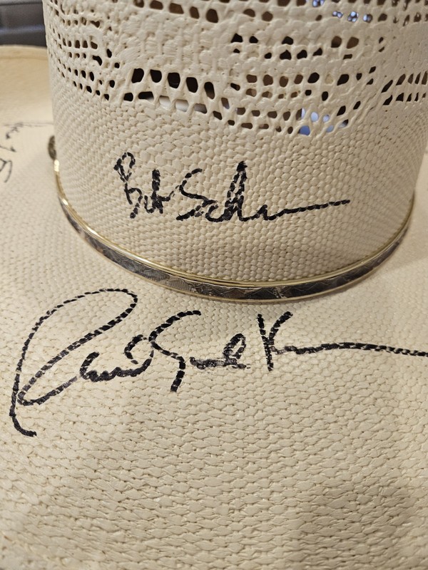ROBERT EARL KEEN SIGNED COWBOY HAT..FREE SHIPPING  !