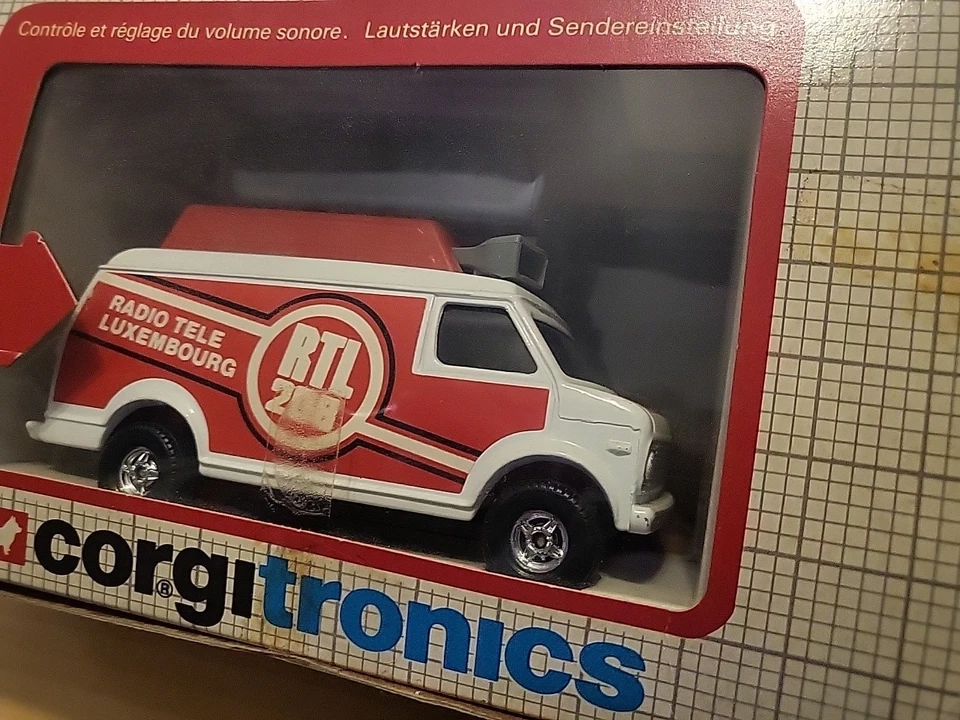Corgi 1006 Vintage 1982 Corgitronics Radio Tele Luxembourg Van NIB  - Image 2 of 4