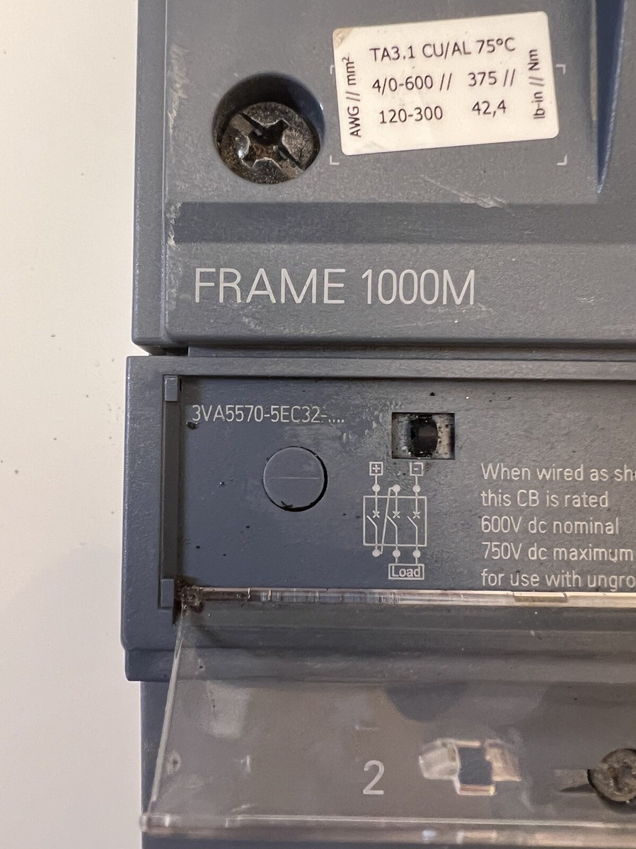 SIEMENS 3VA5570-5EC32-0AA0 700A 600V 3-POLE 1000M FRAME SIEMENS 3VA5570-5EC32-0AA0 700A 600V 3-POLE 1000M FRAME