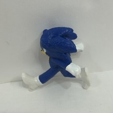 Sega Sonic the Hedgehog Cake Topper 3" Running Figure Doesn’t Stand Up