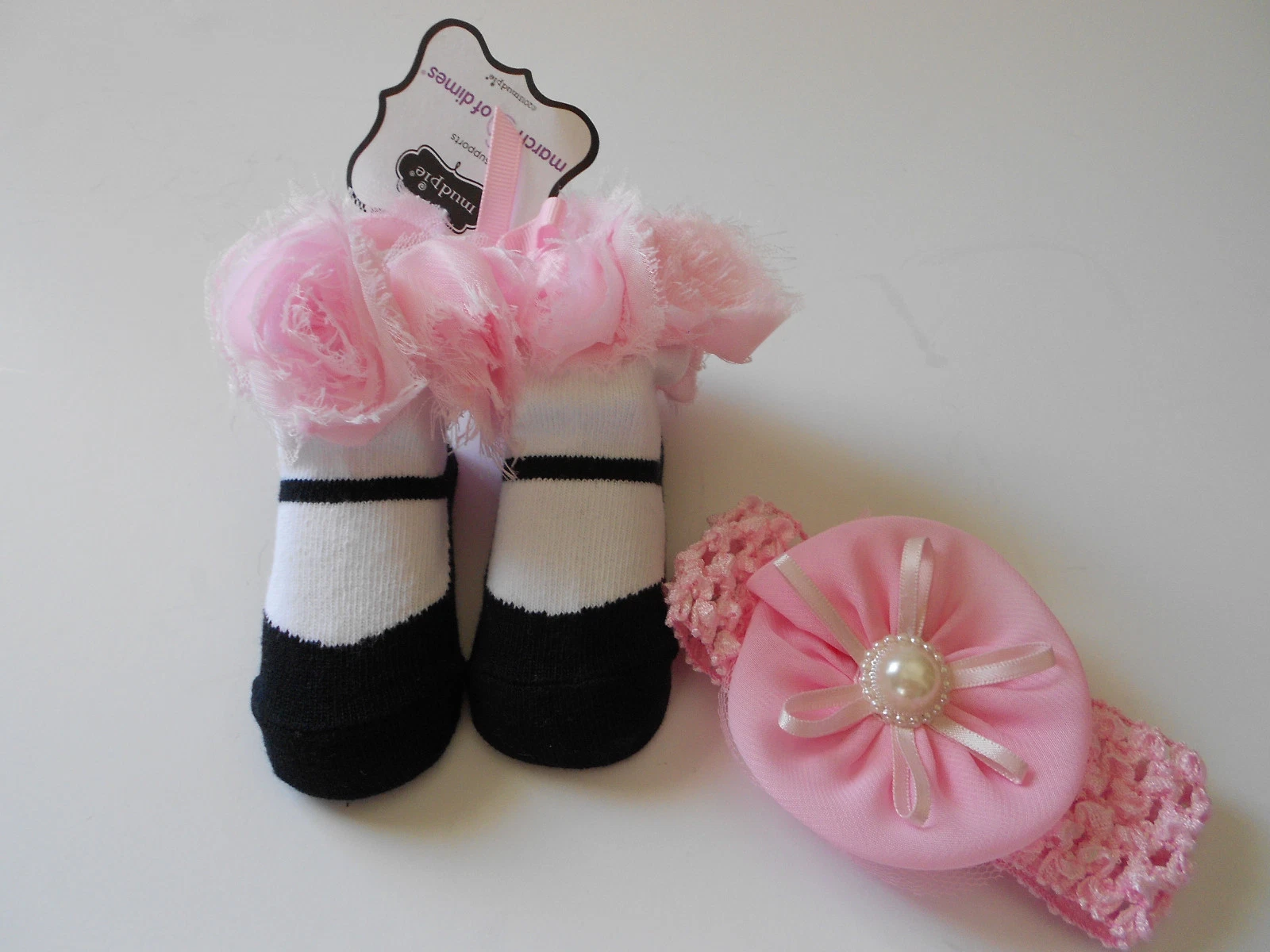 ADORABLE MUD PIE BOUTIQUE NWT PAIR OF SOCKS WITH MATCHING HEADBAND SO CUTE!!