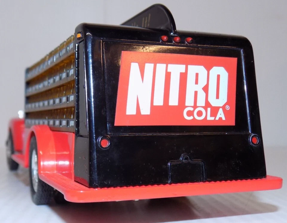 Camión embotellador Ford F-6 1951 First Gear Nitro Cola Soda edición limitada #19-0114 Foto 4 de 4