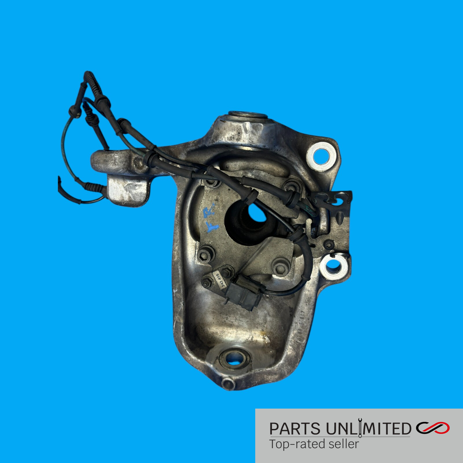 03-08 Maserati Quattroporte M139 OEM Front Right Pass. side knuckle spindle hub