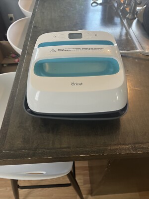 Cricut Joy 2008230 EASYPRESS 2 9'' X 9'' No-stress Heat Press Machine