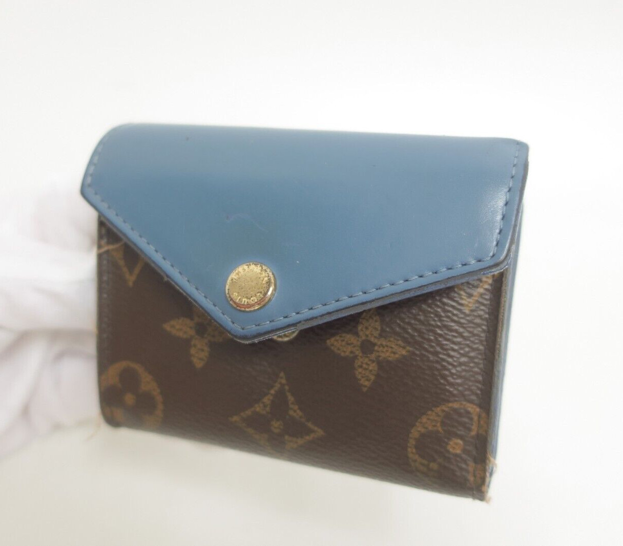Authentic LOUIS VUITTON Monogram Zoe Compact Wallet #33630
