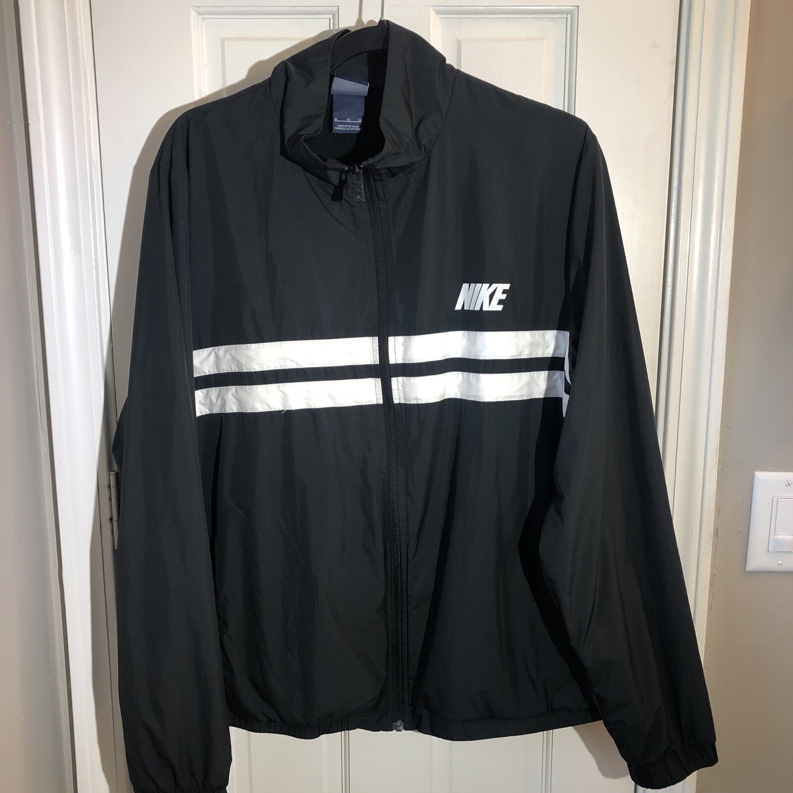 Nike Light Rain Jacket Windbreaker Mens Spellout Size… Gem
