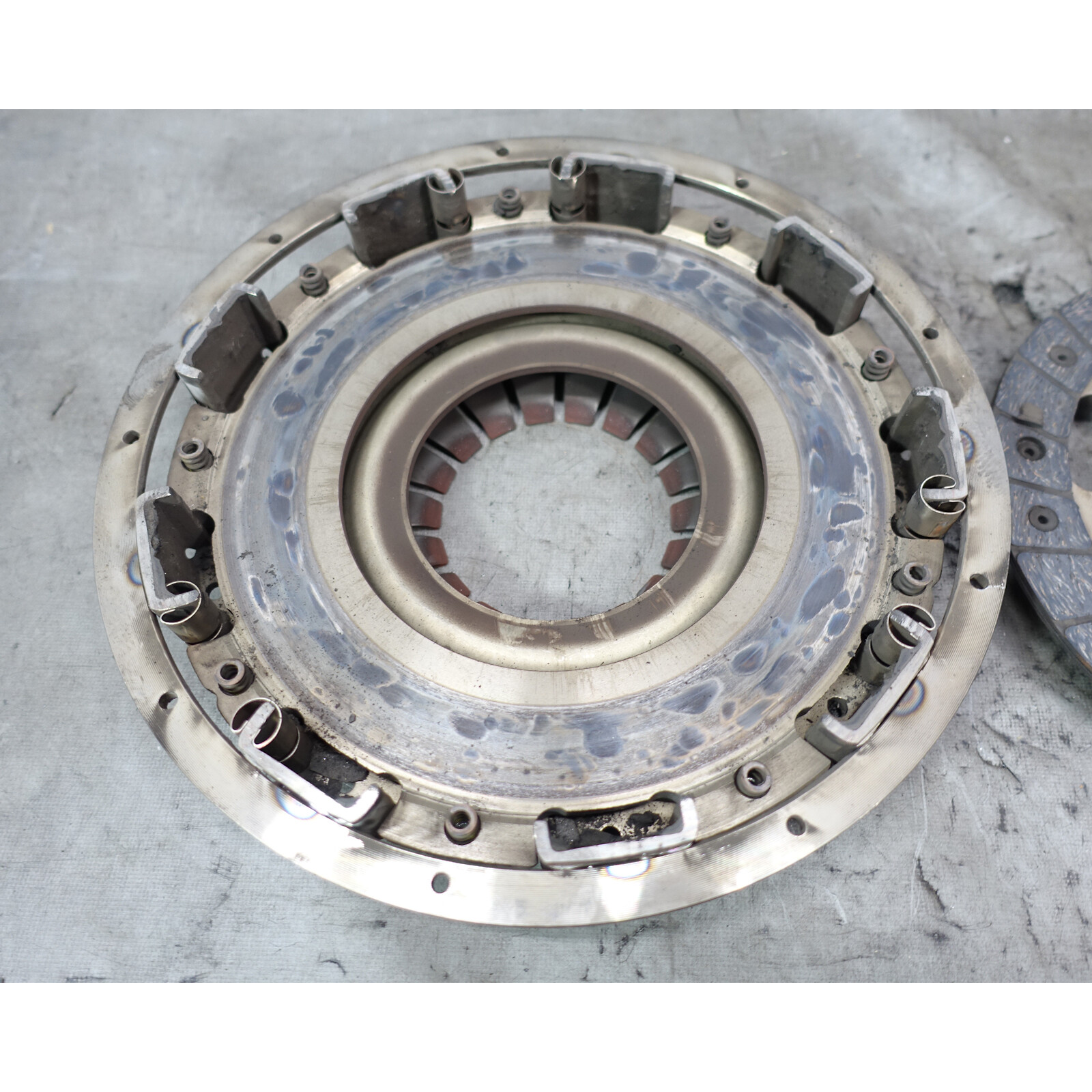 20062010 BMW E60 M5 E63 M6 S85 Clutch and Pressure Plate Set for SMG