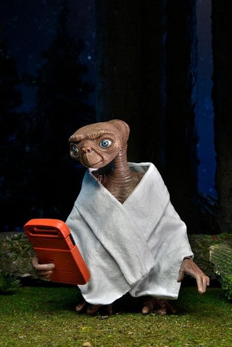 E.T. EL EXTRATERRESTRE ULTIMATE NECA 40 ANIVERSARIO - E.T. THE EXTRA-TERRESTRIAL - Imagen 12 de 16