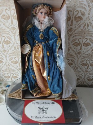 Regency Fine Arts 18 Zoll Porzellanpuppe Anne Of Cleeves Henry VIII Frauen in Schachtel