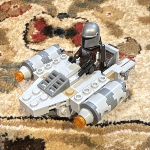 LEGO The Razor Crest Microfighter 75321 Star Wars 98 Pieces 6+ Bag w/ Manual