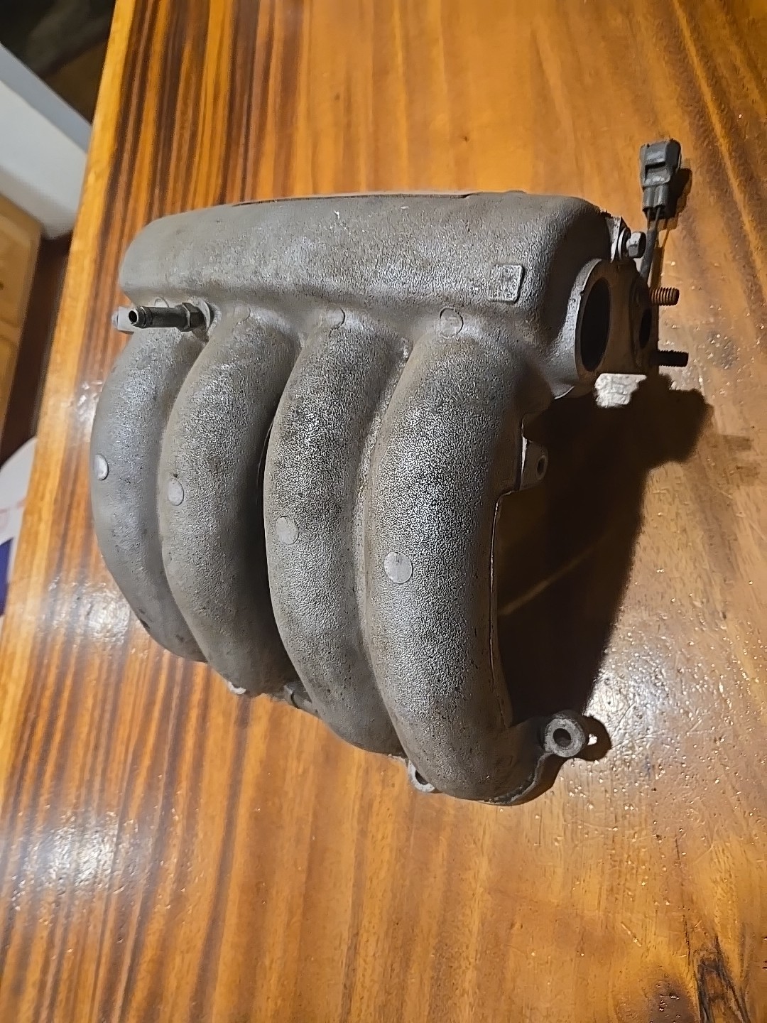 1995-2004 Toyota Tacoma 2RZFE 3RZFE 4cyl OEM Intake Manifold Plenum P7410B211