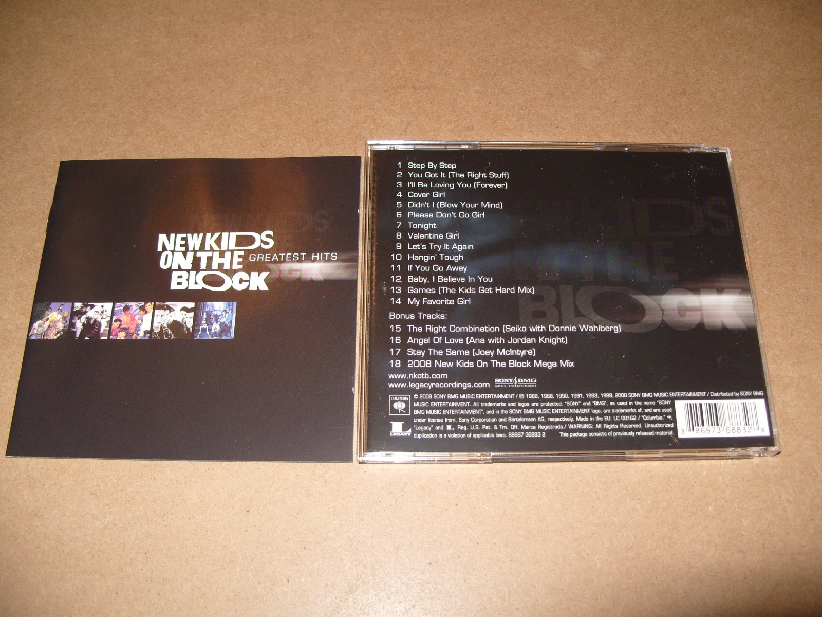 New Kids On the Block : Greatest Hits -(2008)  CD + INLAYS NEAR MINT CONDITION.