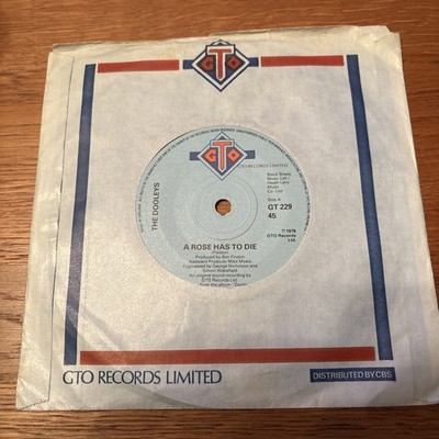 The Dooleys - A Rose Has To Die - Hungry For Love - Vinyl Record 7'' Single  1978