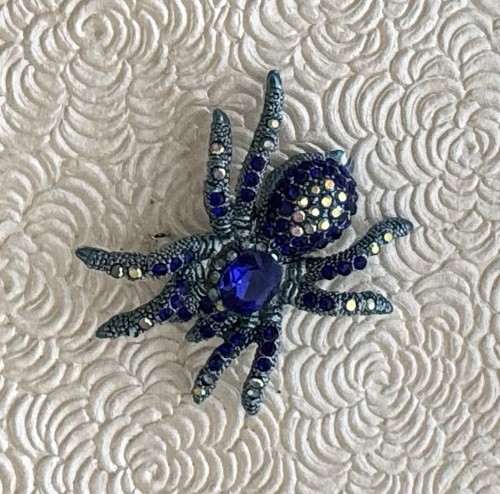 Tarantula vintage style brooch silver tone metal