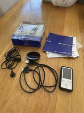 Lecteur multimédia numérique Sony Walkman NWZ-S515 en boîte lot de 2 Go authentique fonctionnel
