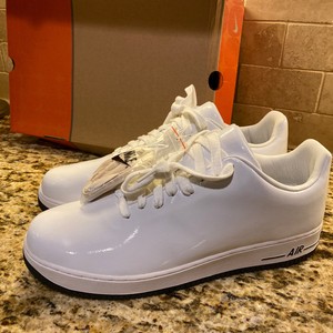 nike skeleton crew