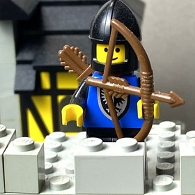 Vintage LEGO: Black Falcons Fortress 6074 Complete w/2 Cracked Flags - Pre-Owned