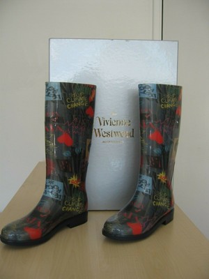 cat sixpoint chukka boot