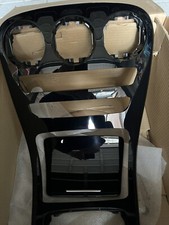 Mercedes Mittel Konsole x253